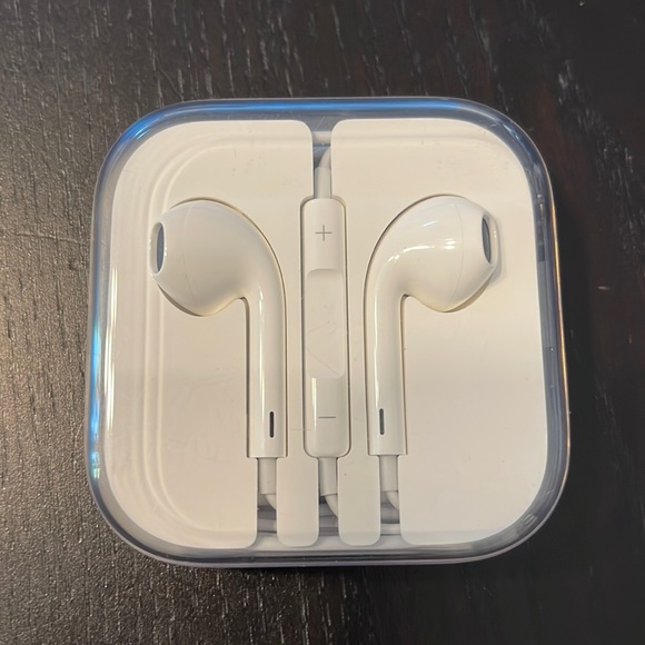 Apple Headphones Apple Ear Buds Poshmark
